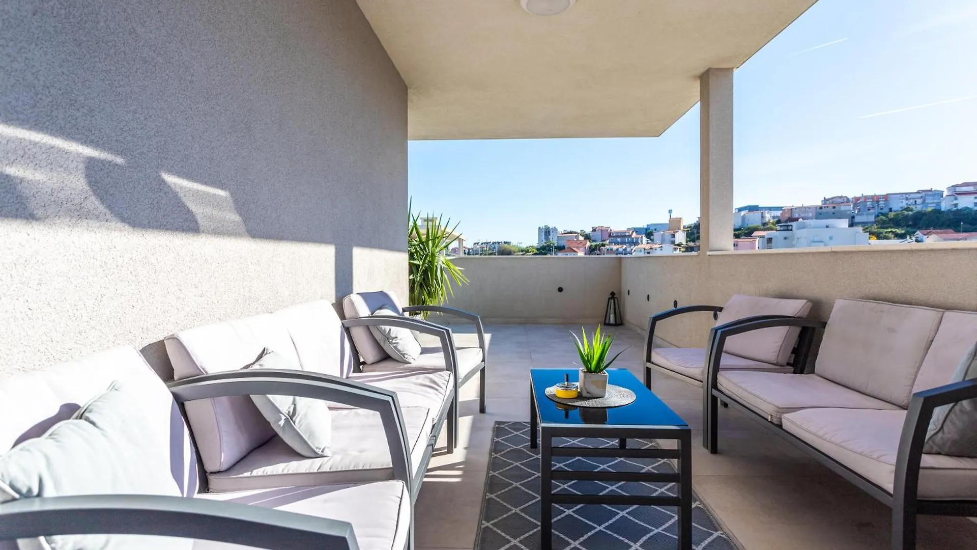 Luxury Penthouse Papic With Jacuzzi & The View Apartment Split
