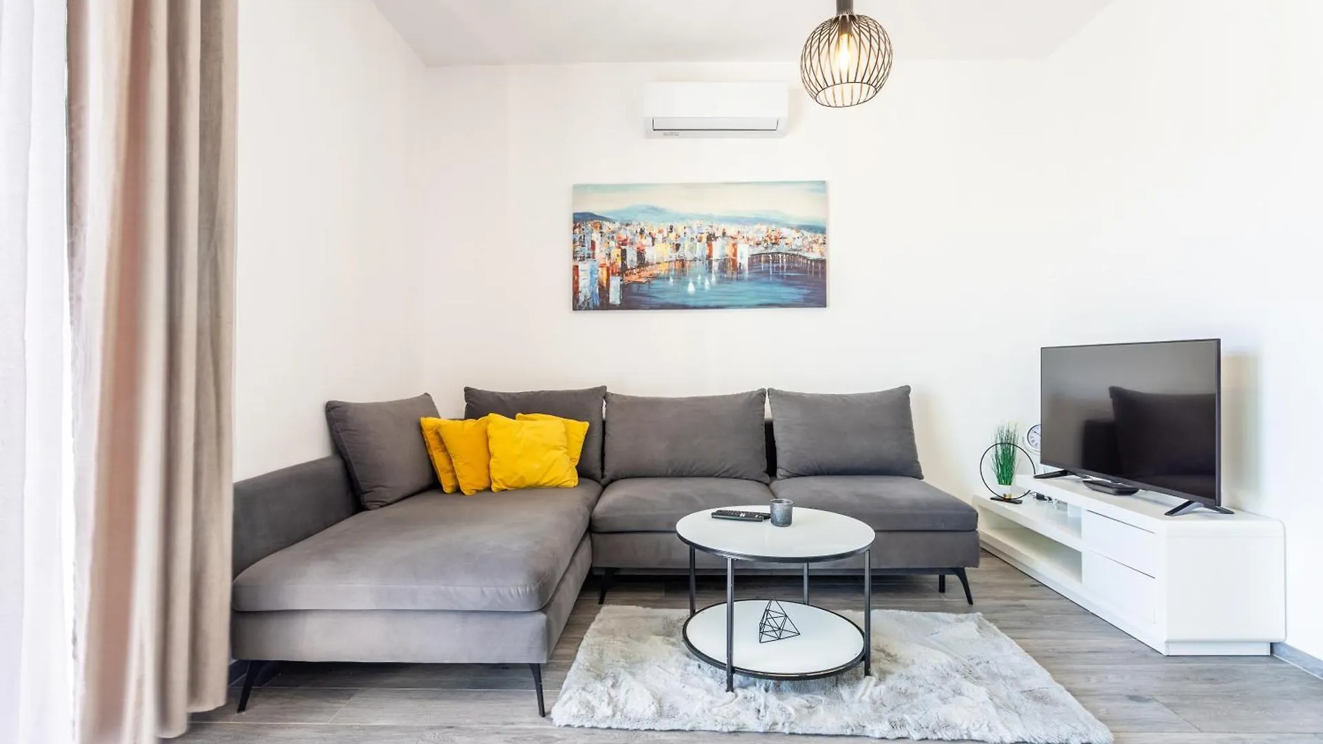 Luxury Penthouse Papic With Jacuzzi & The View Apartment Split 0*,  Croatia